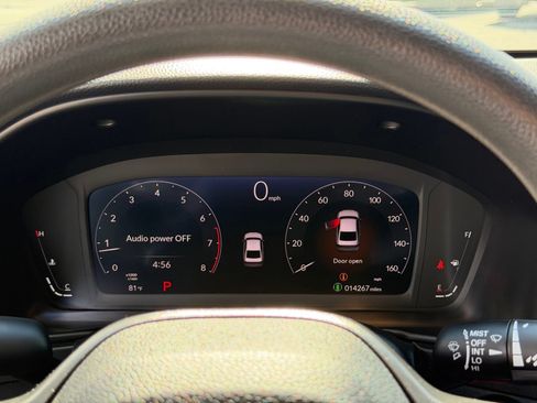 Used 2025 Honda Accord SE image 18