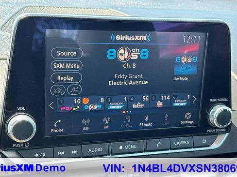 Used 2025 Nissan Altima 2.5 SV FWD image 27