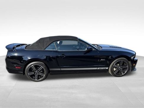 Used 2014 Ford Mustang GT w/ Electronics Package RWD image 8