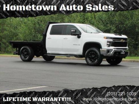 Used 2024 Chevrolet Silverado 2500 LT w/ Convenience Package AWD/4WD image 1