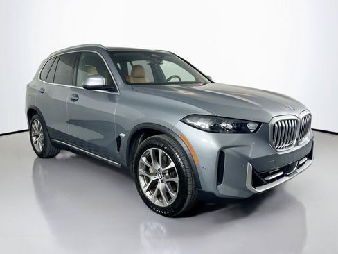 Used 2024 BMW X5 xDrive40i AWD/4WD image 8