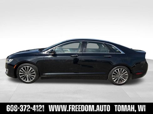 Used 2017 Lincoln MKZ Premiere AWD/4WD image 3