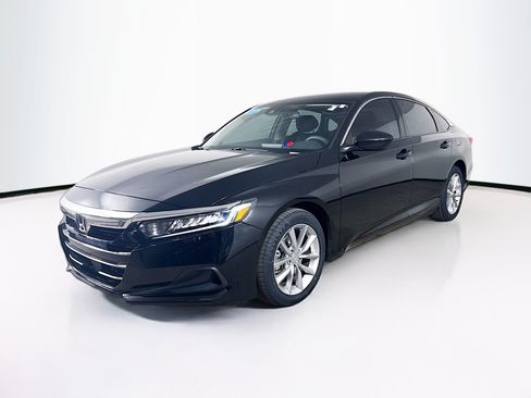 Certified 2022 Honda Accord LX image 4