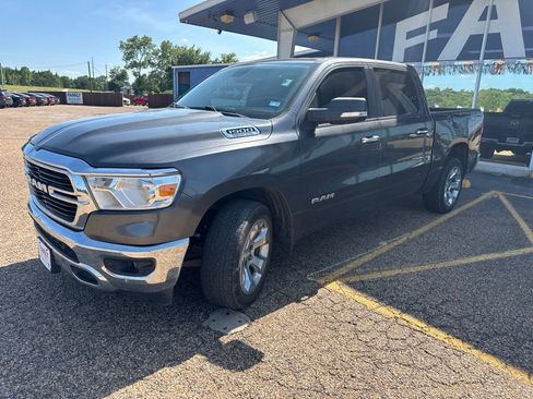 Used 2019 RAM 1500 Big Horn RWD image 8