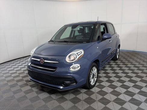 Used 2018 FIAT 500L Pop w/ Premium Group FWD image 2