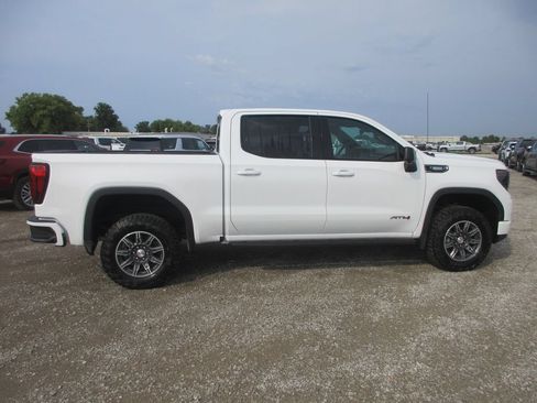 New 2026 GMC Sierra 1500 AT4 w/ AT4 Premium Package AWD/4WD image 3