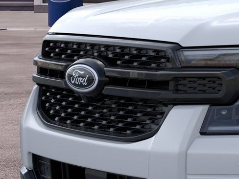 New 2025 Ford Ranger Lariat w/ FX4 Off-Road Package AWD/4WD image 18