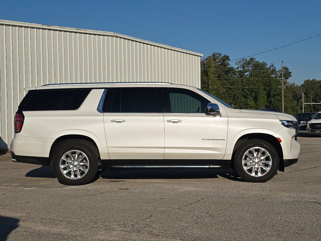 Used 2024 Chevrolet Suburban Premier w/ Premium Package AWD/4WD image 6