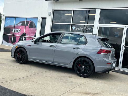 Used 2022 Volkswagen GTI SE FWD image 6
