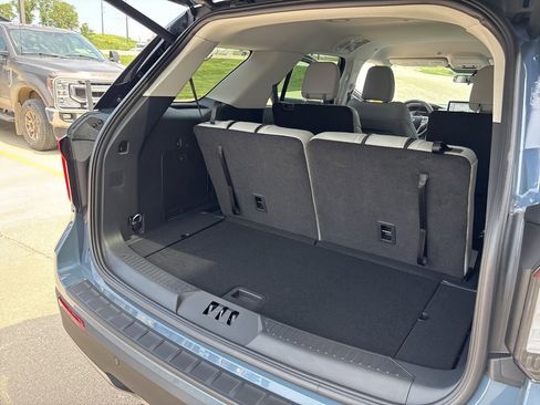 New 2025 Ford Explorer Active w/ Active Comfort Package image 31