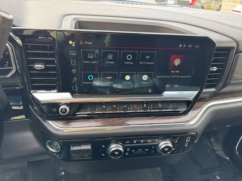 Used 2024 GMC Sierra 1500 Elevation w/ LPO, Elevation Black Package image 24