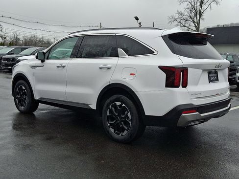 New 2026 Kia Sorento S image 3