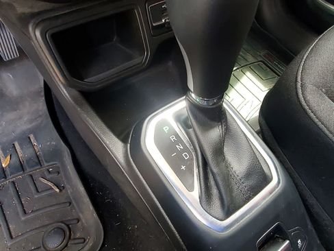 Used 2018 Jeep Renegade Sport w/ Power & Air Group FWD image 16