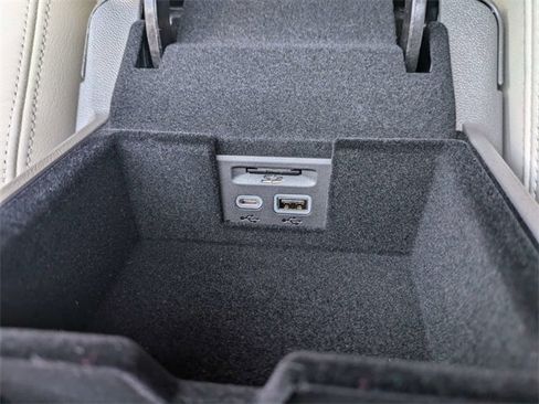 New 2025 Cadillac XT5 Premium Luxury image 25