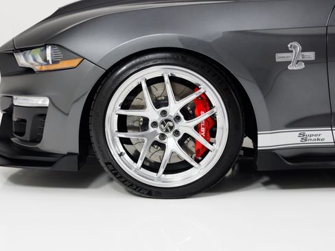 Used 2019 Ford Mustang GT Premium w/ GT Performance Package RWD image 9