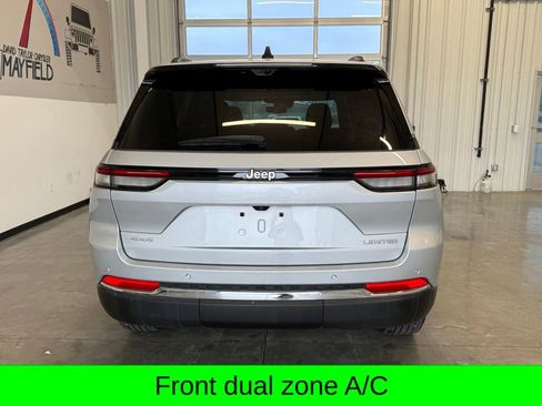 Used 2025 Jeep Grand Cherokee Limited w/ Luxury Tech Group II AWD/4WD image 4