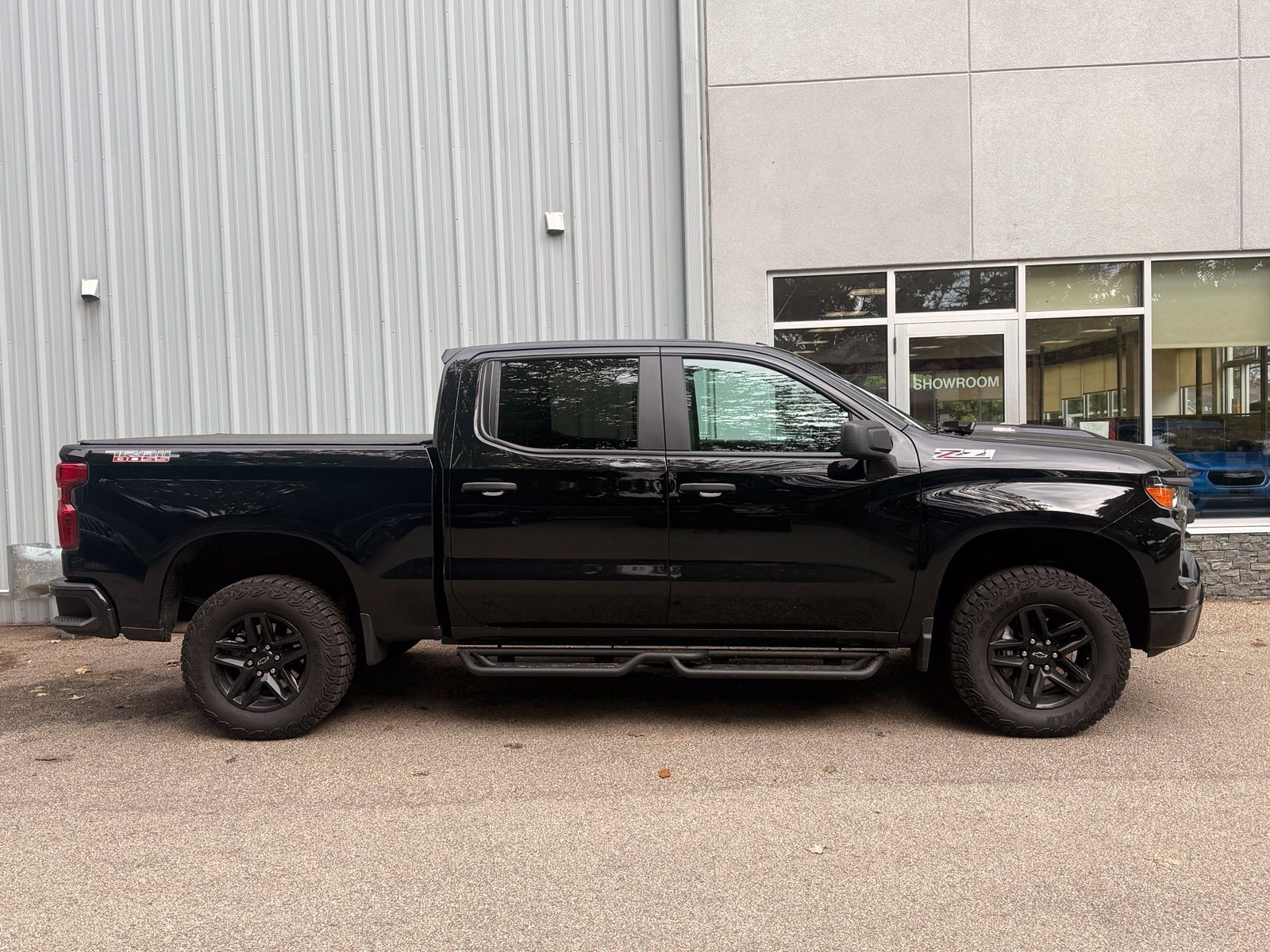Used 2026 Chevrolet Silverado 1500 Custom Trail Boss AWD/4WD image 9