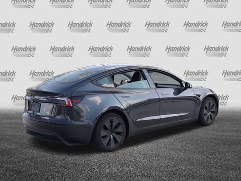 Used 2025 Tesla Model 3 image 10
