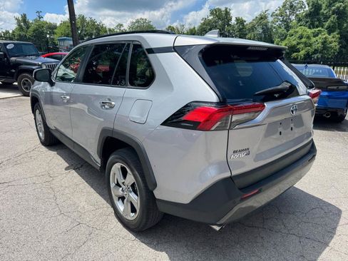 Used 2020 Toyota RAV4 Limited AWD/4WD image 8