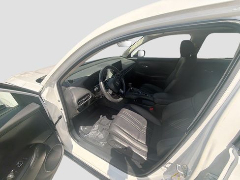 Used 2024 Honda HR-V EX-L image 18