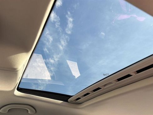 Used 2018 Volkswagen Jetta SE image 10