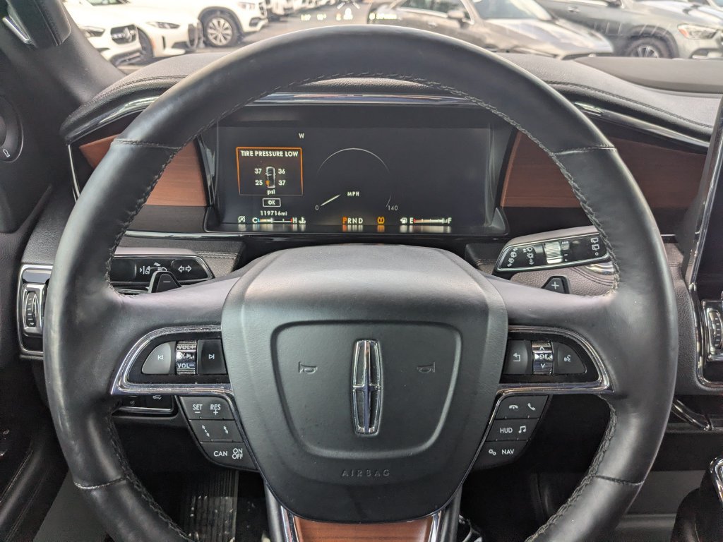 Used 2020 Lincoln Navigator Reserve w/ Equipment Group 208A Reserve AWD/4WD image 18