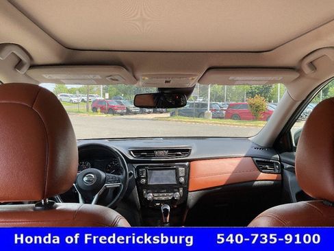 Used 2017 Nissan Rogue SL w/ SL Premium Package AWD/4WD image 48