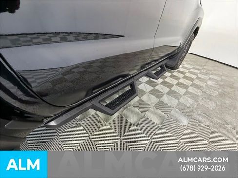 Used 2025 Nissan Frontier PRO-4X w/ Pro Convenience Package image 44