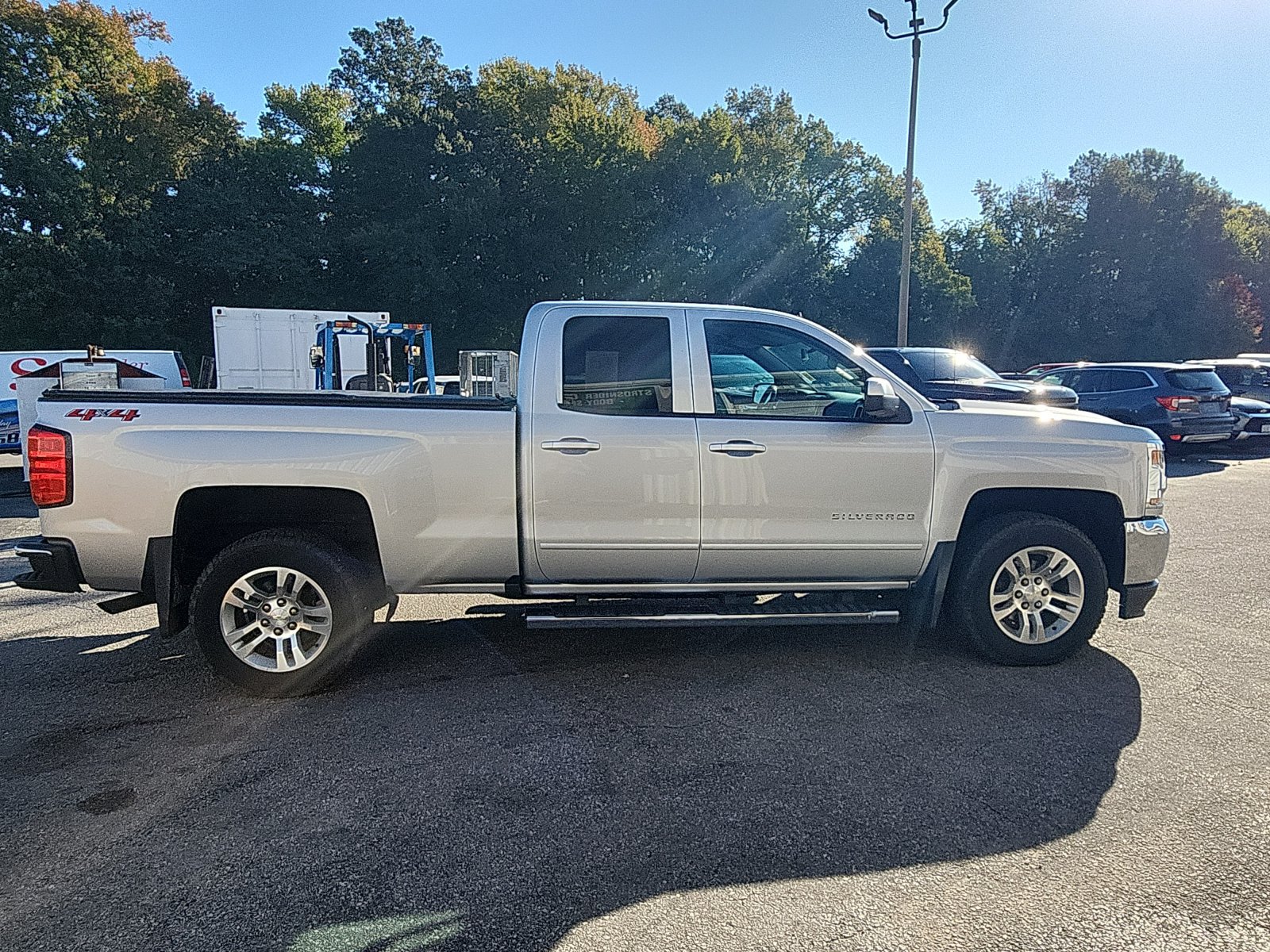 Used 2019 Chevrolet Silverado 1500 LT w/ All Star Edition AWD/4WD image 6