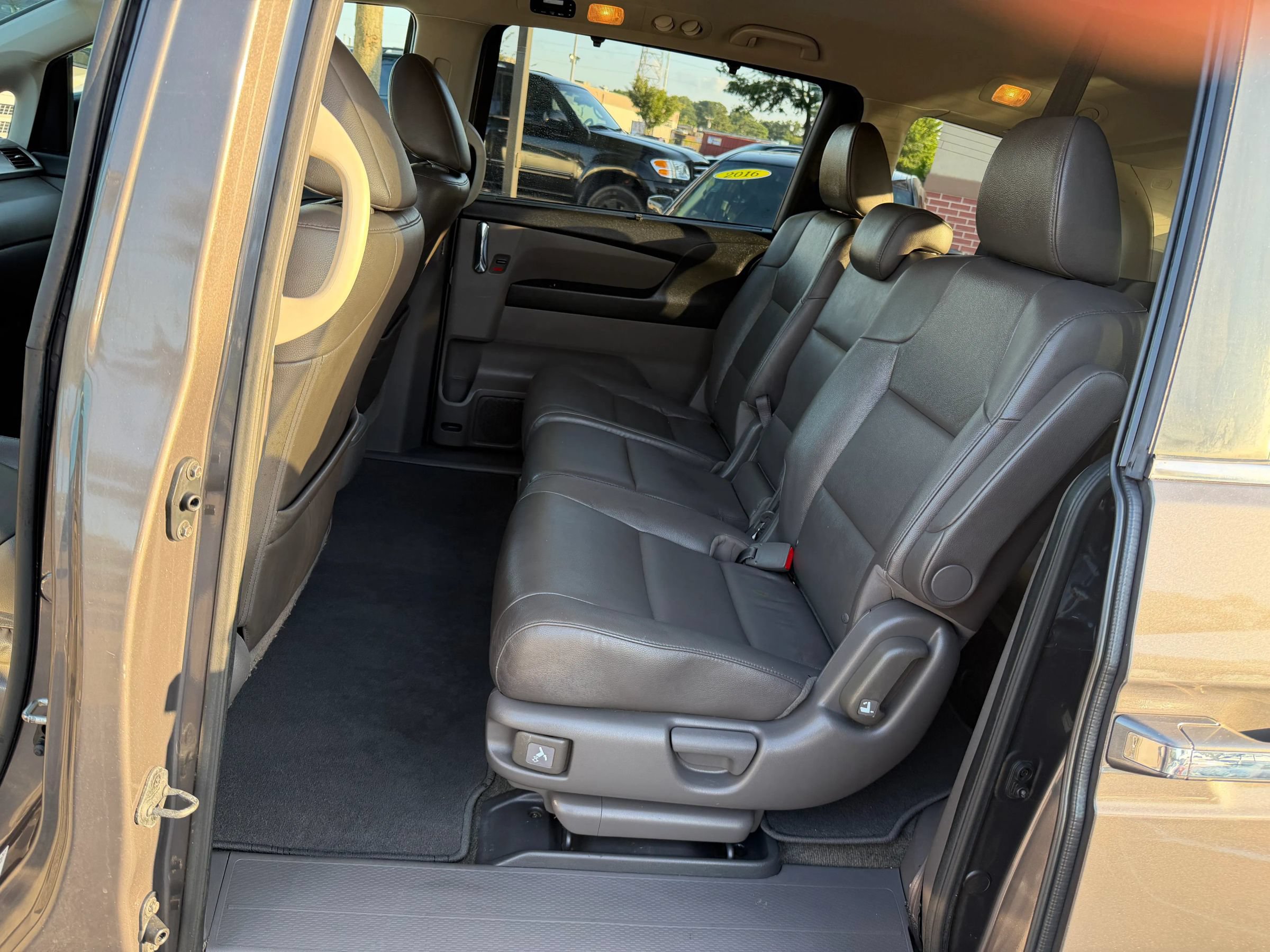 Used 2016 Honda Odyssey EX-L image 11