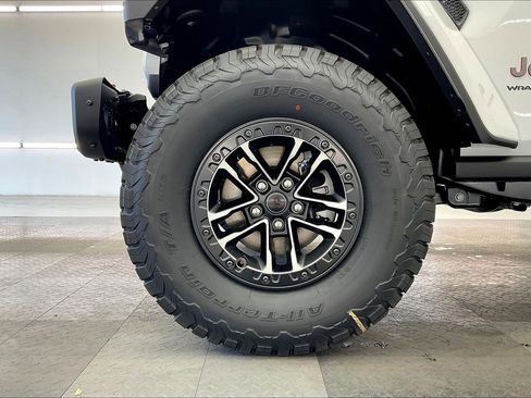 New 2025 Jeep Wrangler Unlimited Rubicon image 14