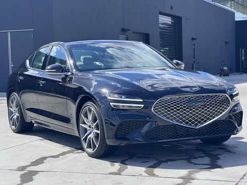 Used 2025 Genesis G70 2.5T image 7