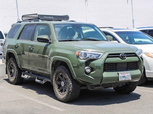 Used 2021 Toyota 4Runner Trail Special Edition AWD/4WD image 3