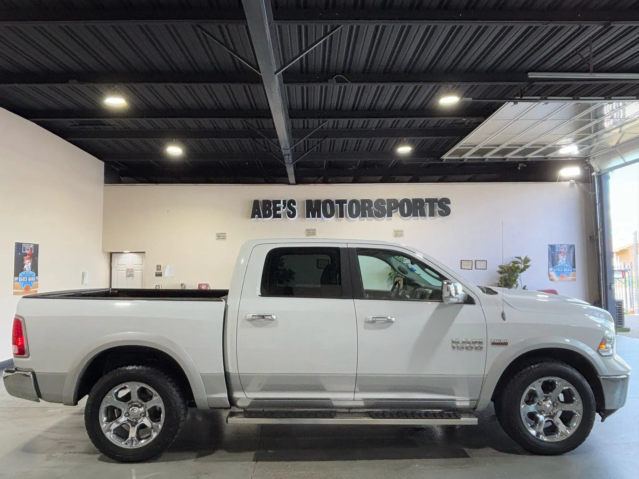 Used 2013 RAM 1500 Laramie w/ Convenience Group AWD/4WD image 7