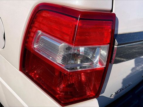 Used 2017 Ford Expedition Limited w/ Equipment Group 301A image 25