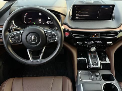 Used 2023 Acura MDX SH-AWD w/ Technology Package image 11