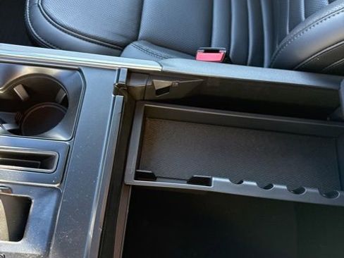 New 2025 Ford F150 Platinum w/ FX4 Off-Road Package image 21