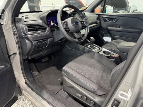 Used 2025 Subaru Forester Premium AWD/4WD image 14