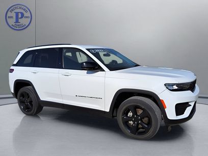 Used 2023 Jeep Grand Cherokee Altitude