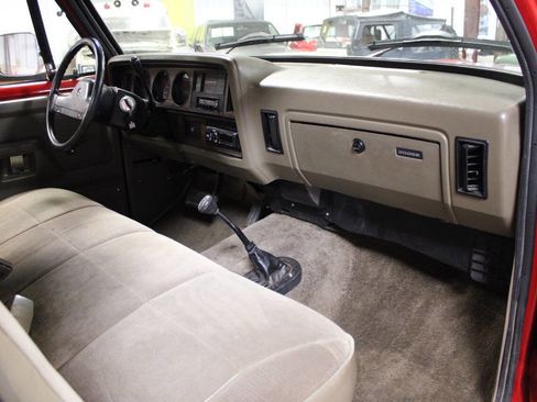 Used 1993 Dodge D/W Truck 250 image 26