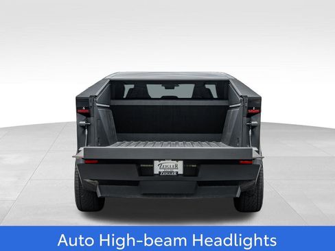 Used 2025 Tesla Cybertruck AWD Crew Cab image 11