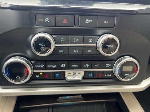 Used 2024 Ford Expedition Max Limited image 25