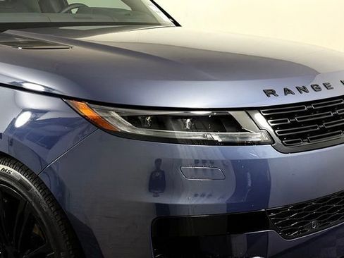 New 2026 Land Rover Range Rover Sport Dynamic SE AWD/4WD image 16