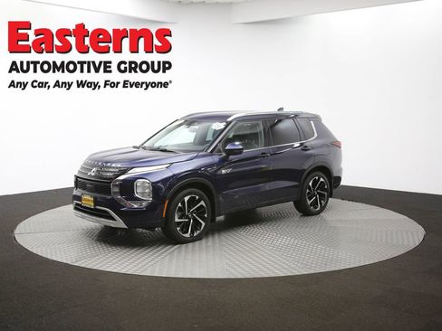 Used 2023 Mitsubishi Outlander SEL image 56