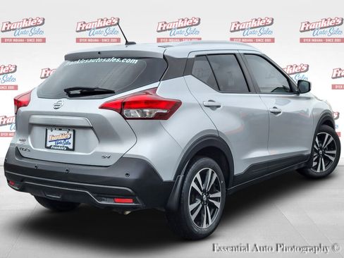 Used 2020 Nissan Kicks SV image 8