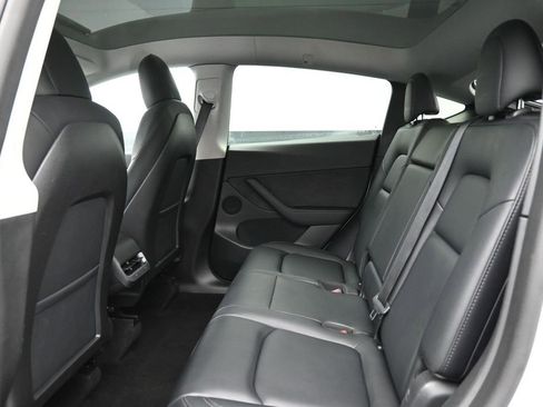 Used 2022 Tesla Model Y Long Range AWD/4WD image 20