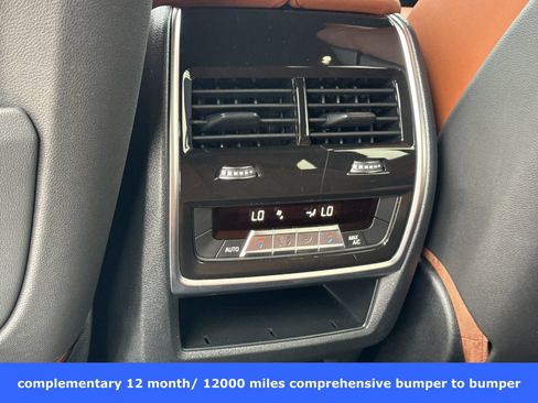 Used 2022 BMW X7 xDrive40i w/ M Sport Package AWD/4WD image 17