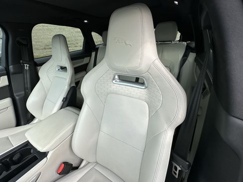 Used 2026 Jaguar F-PACE R-Dynamic S AWD/4WD image 17
