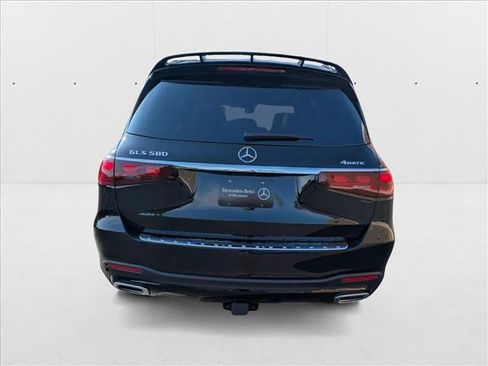 New 2026 Mercedes-Benz GLS 580 4MATIC image 6