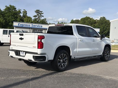 Used 2024 Chevrolet Silverado 1500 RST w/ Z71 Off-Road Package AWD/4WD image 12